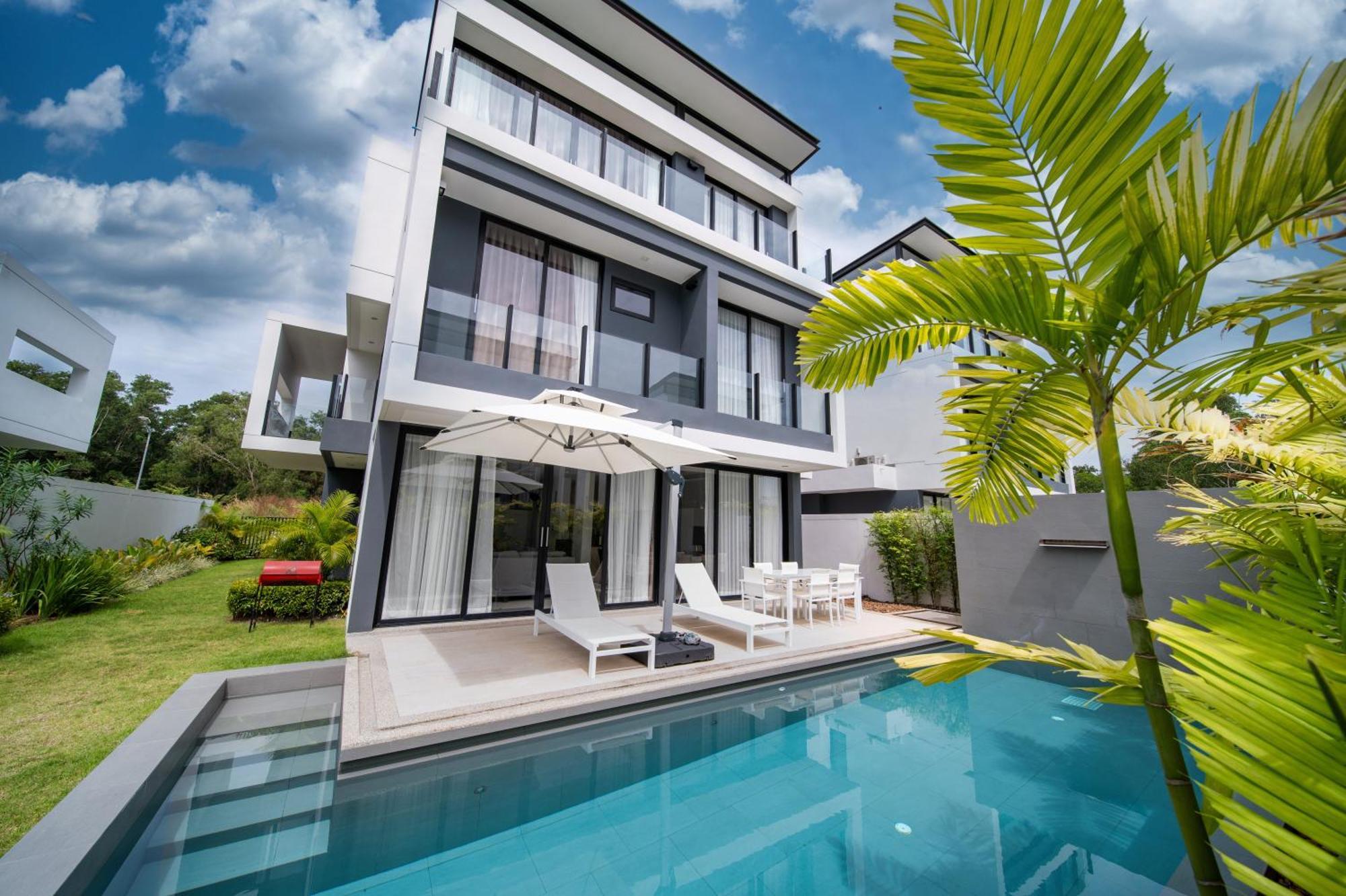 4bdr Pool In Laguna Park 2